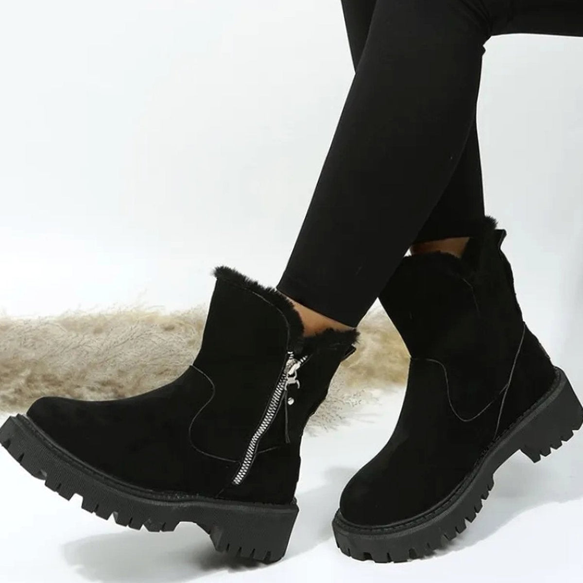 Elin | Warm Suede Ankle Boots with Fur Collar