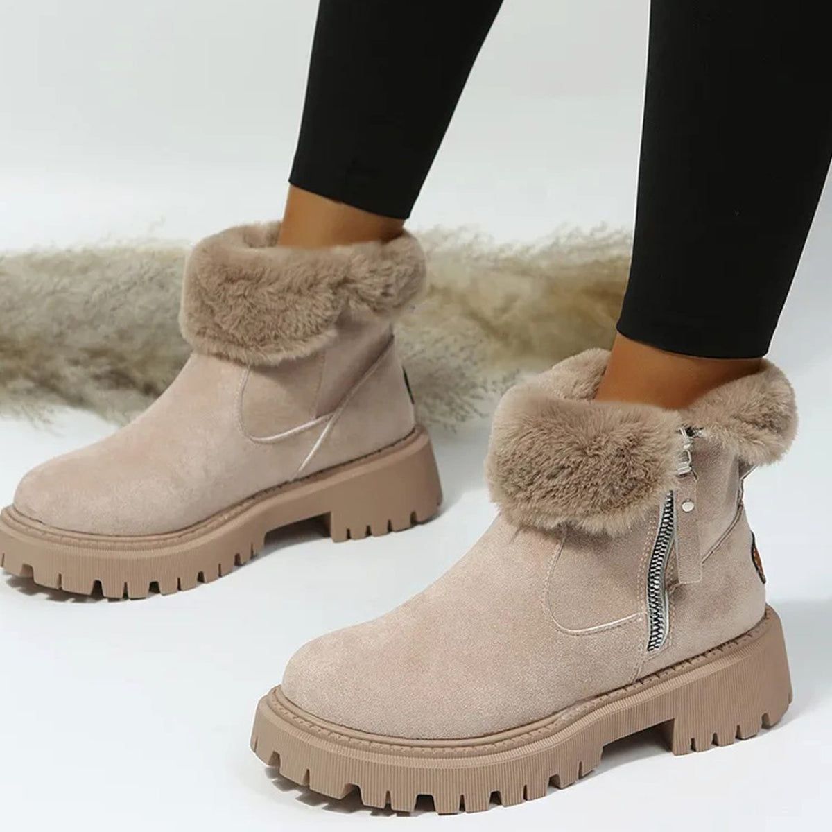 Elin | Warm Suede Ankle Boots with Fur Collar