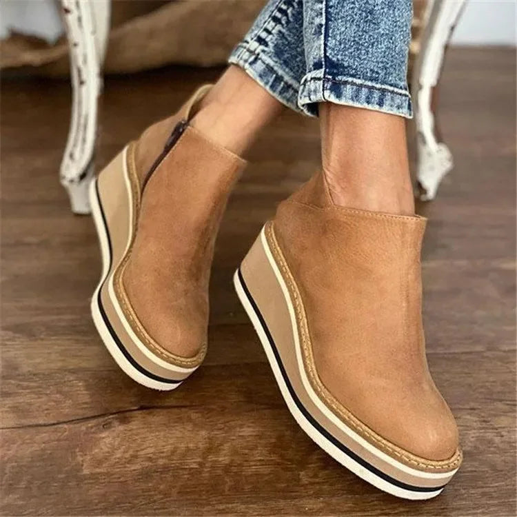 Jolene | Relaxed Platform Chelsea Boots