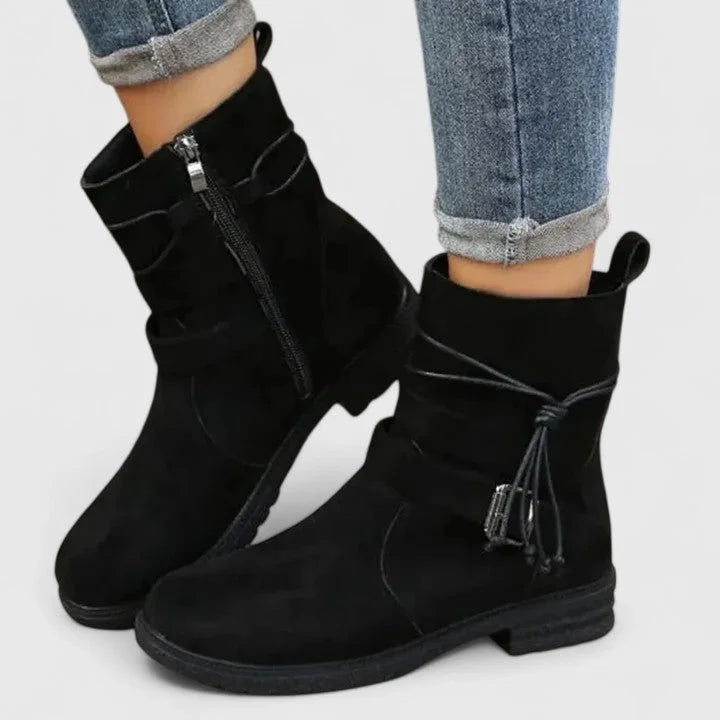 Quiana | Chic Laced Ankle Boots