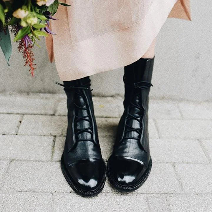 Mona | Effortlessly Chic Leather Ankle Boots