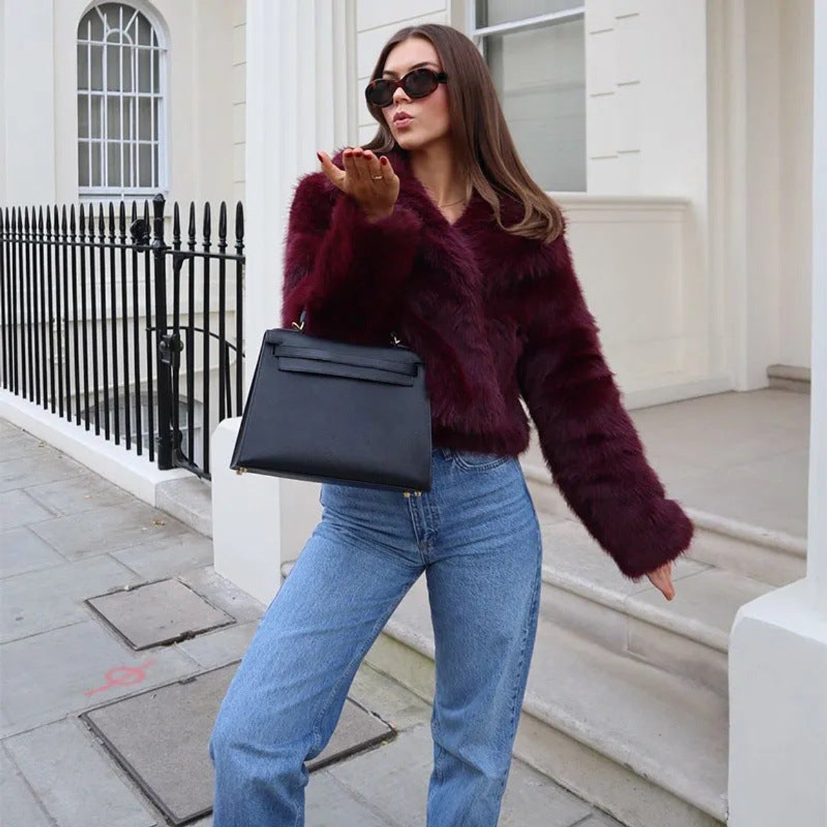 Clara | Cropped V-Neck Women's Faux Fur Jacket for Winter