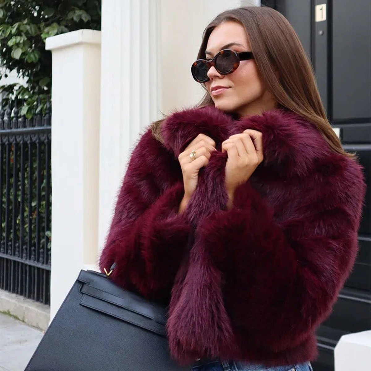 Clara | Cropped V-Neck Women's Faux Fur Jacket for Winter
