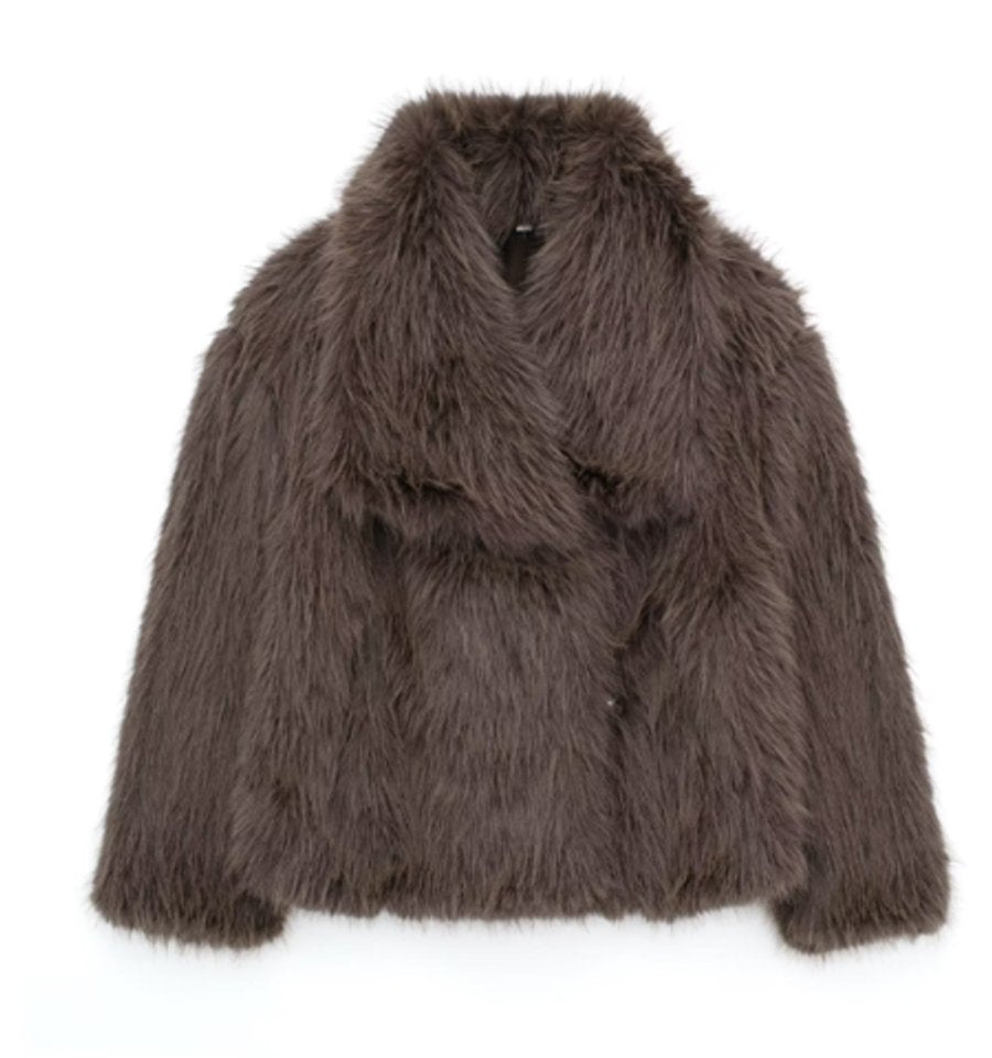 Millie | Elegant Cropped Black Women's Faux Fur Coat for Winter