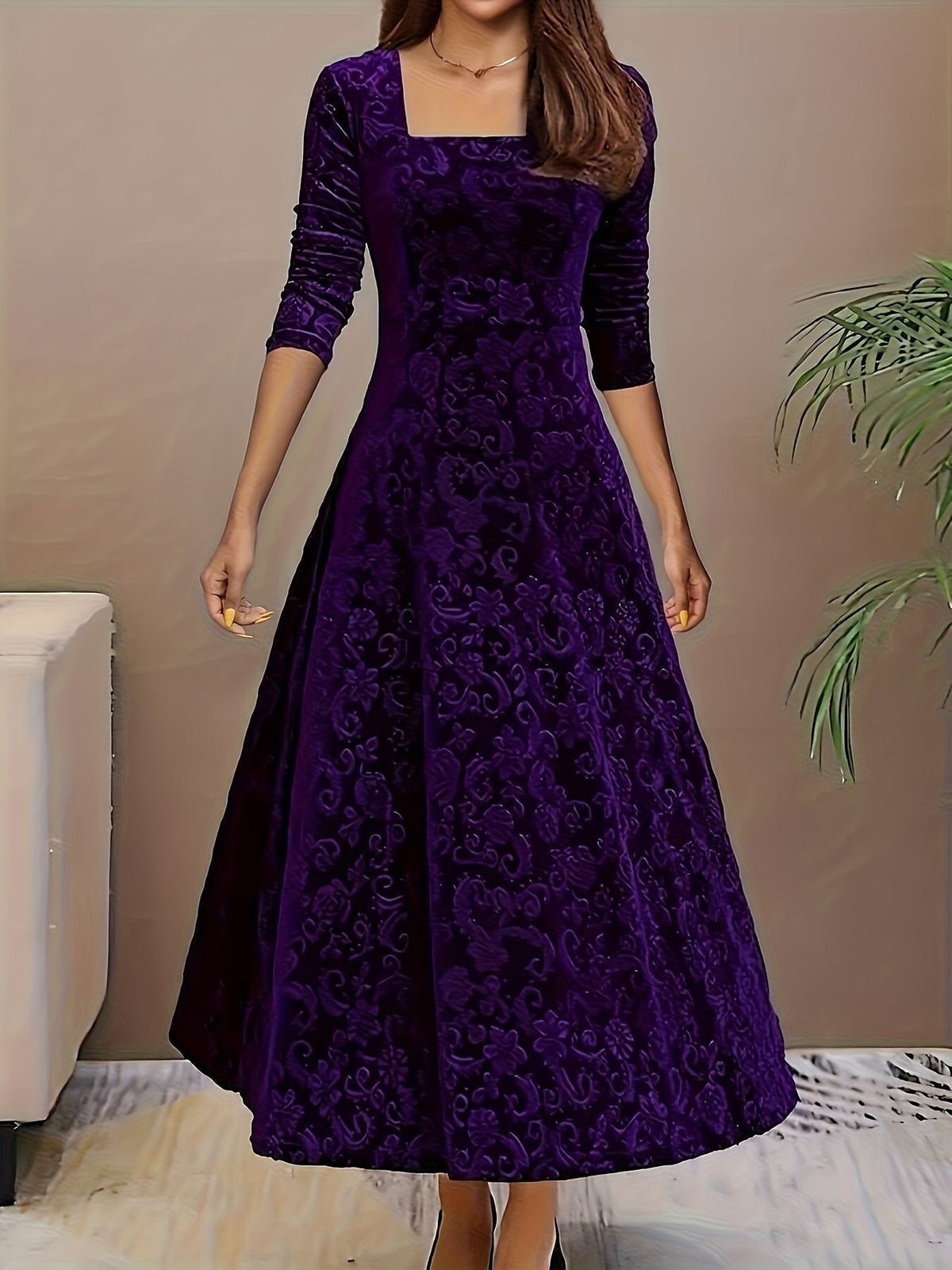 Verona | Embossed Velvet Women's Party Dress