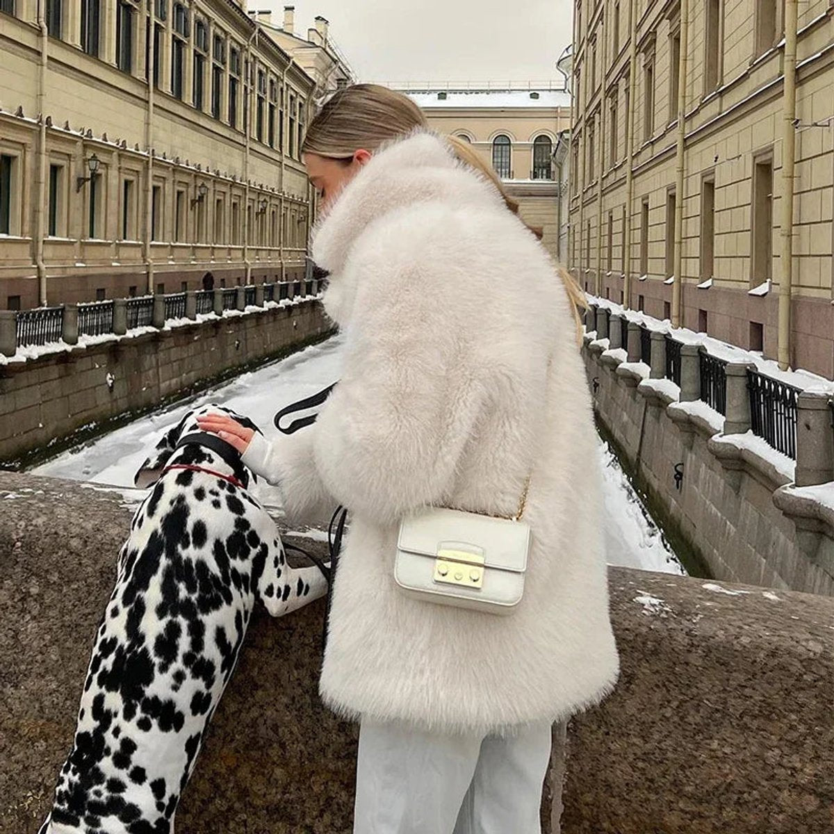 Alice | Oversized Teddy Women's Faux Fur Jacket for Winter