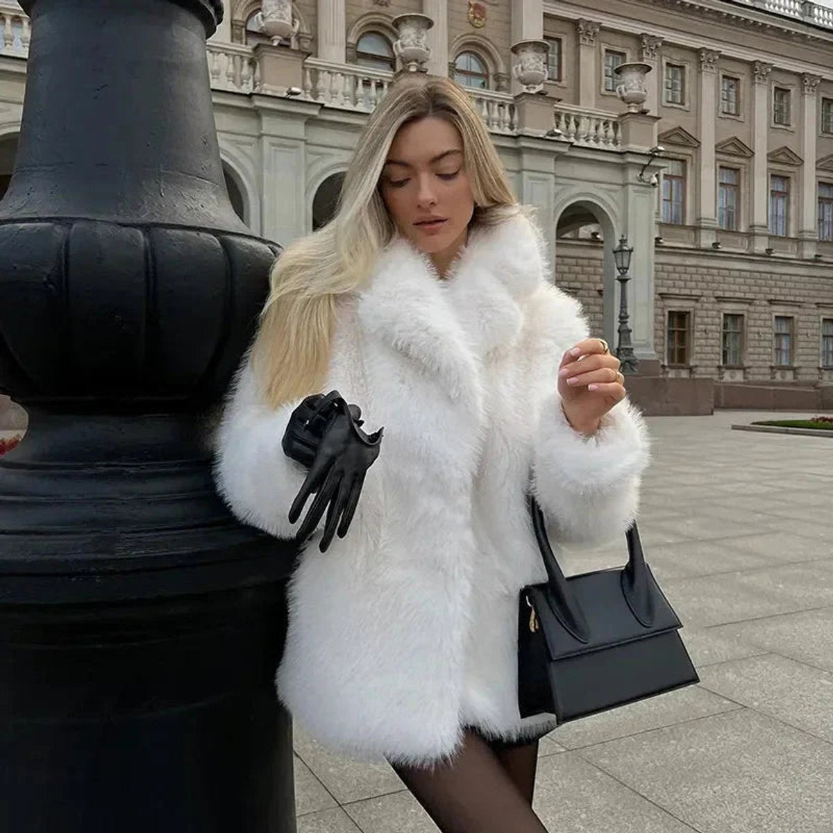 Alice | Oversized Teddy Women's Faux Fur Jacket for Winter
