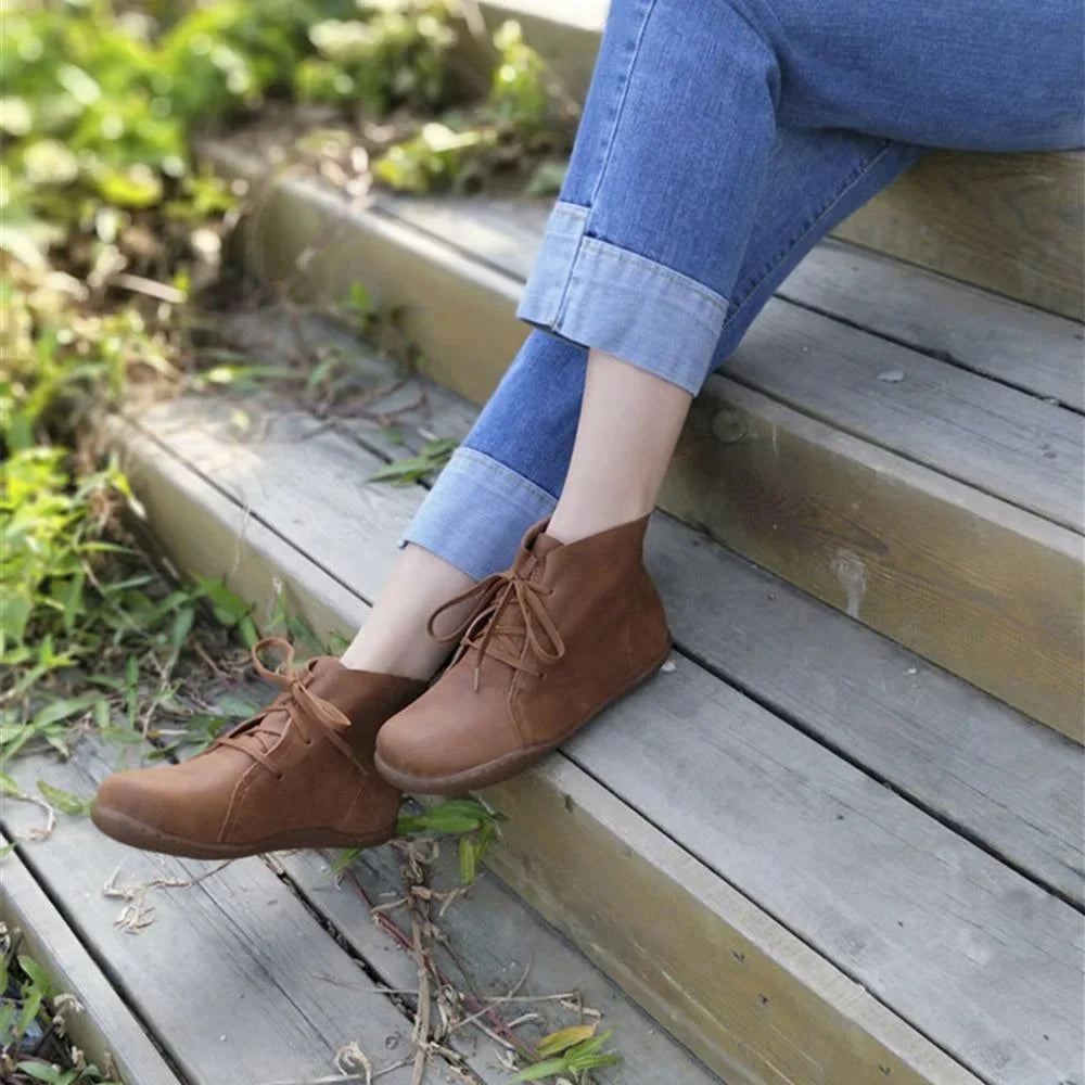 Daisy | Classic Lace-Up Ankle Boots