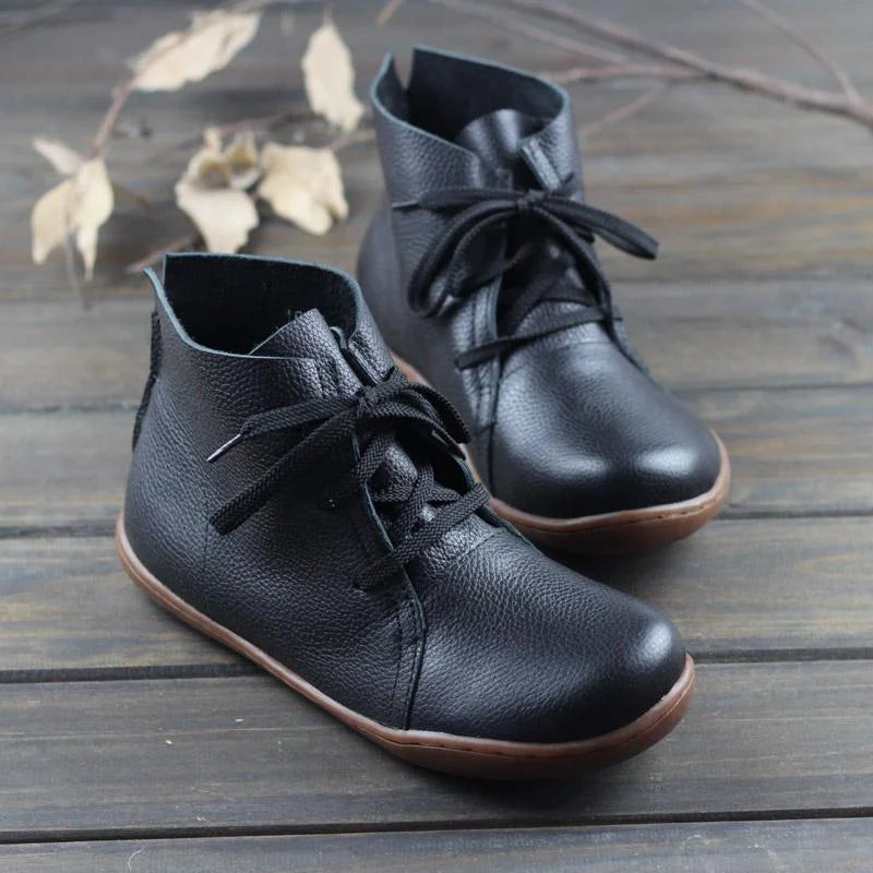 Daisy | Classic Lace-Up Ankle Boots