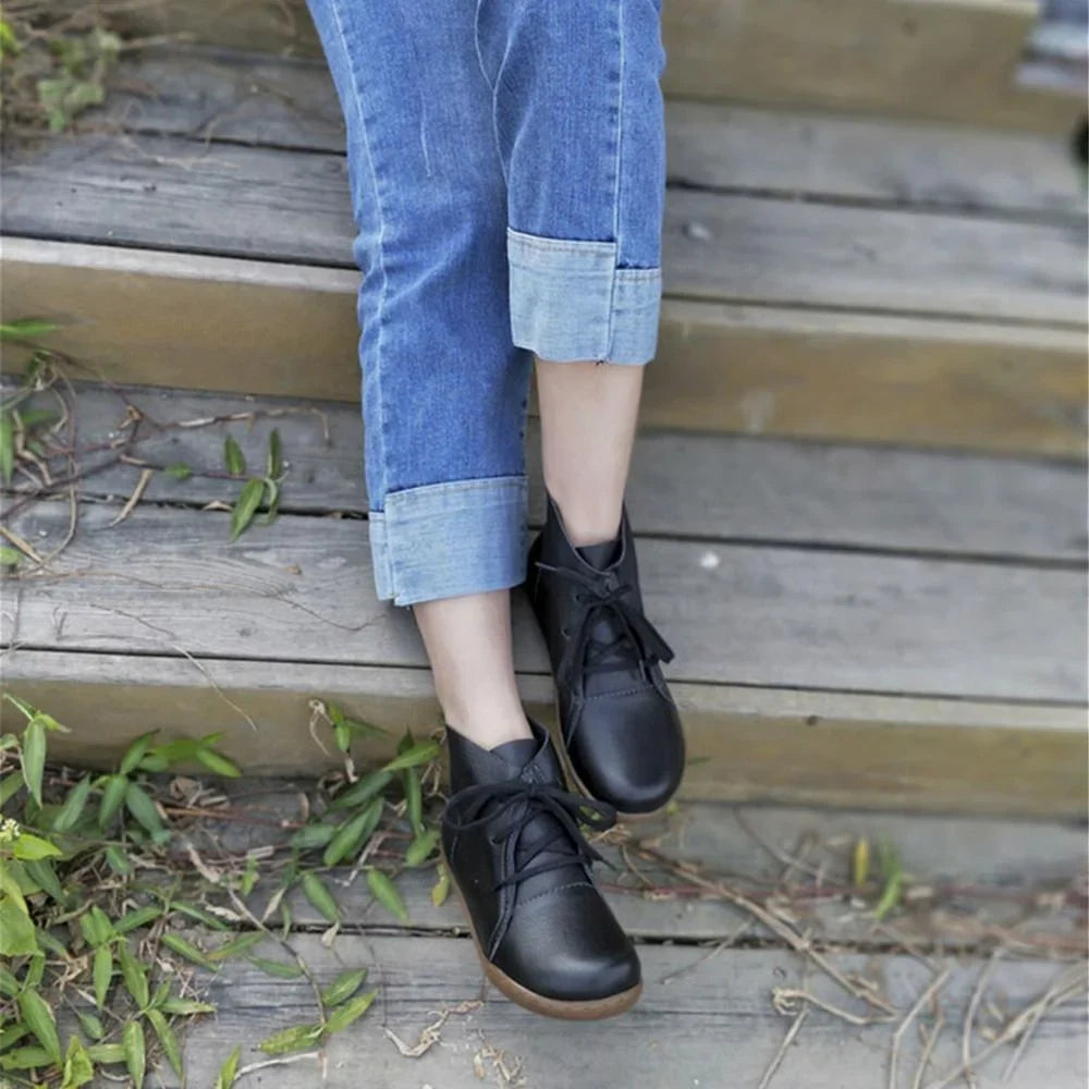 Daisy | Classic Lace-Up Ankle Boots