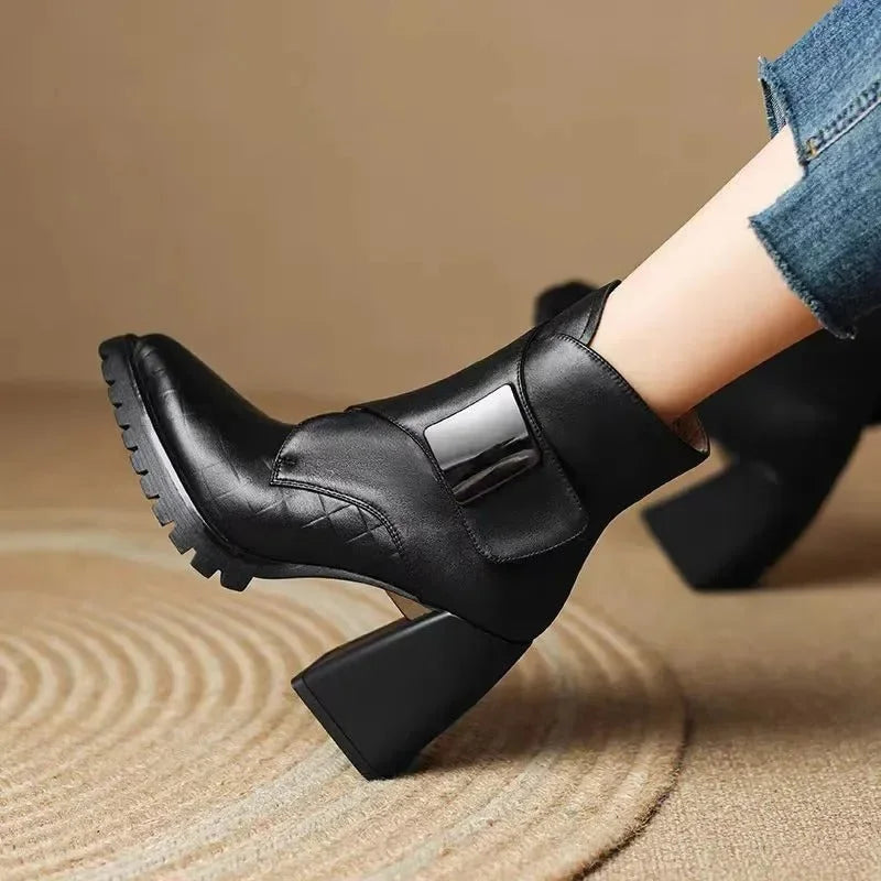 Fleur | Sleek Lug Sole Ankle Boots