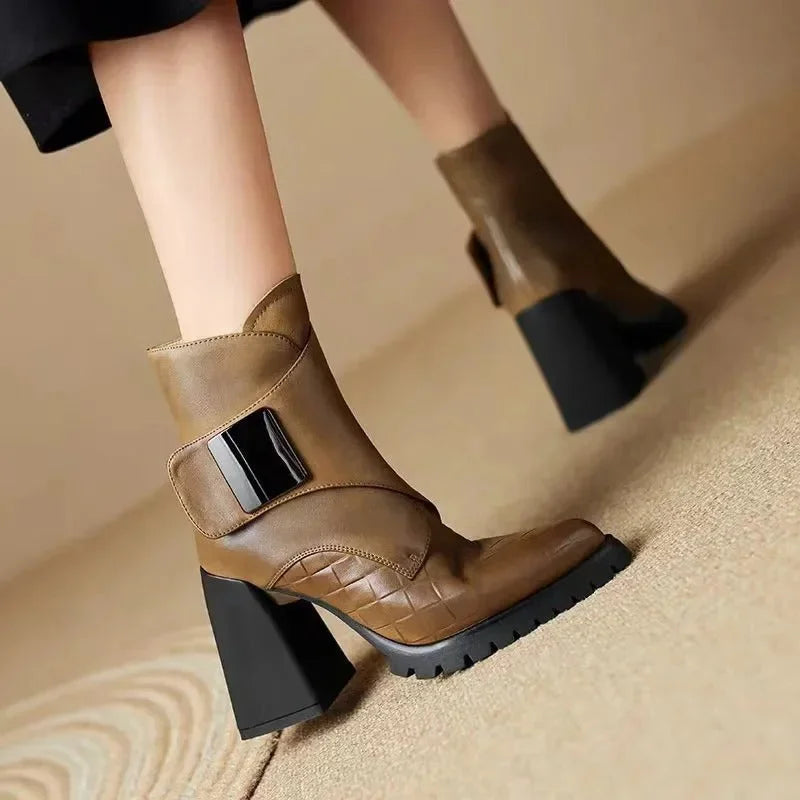 Fleur | Sleek Lug Sole Ankle Boots