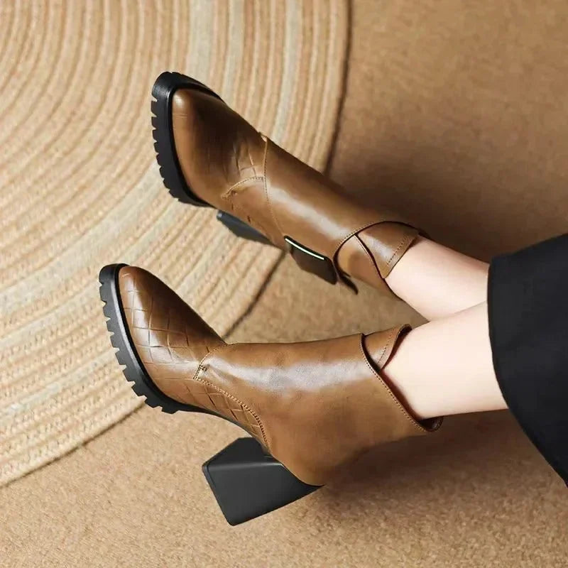 Fleur | Sleek Lug Sole Ankle Boots