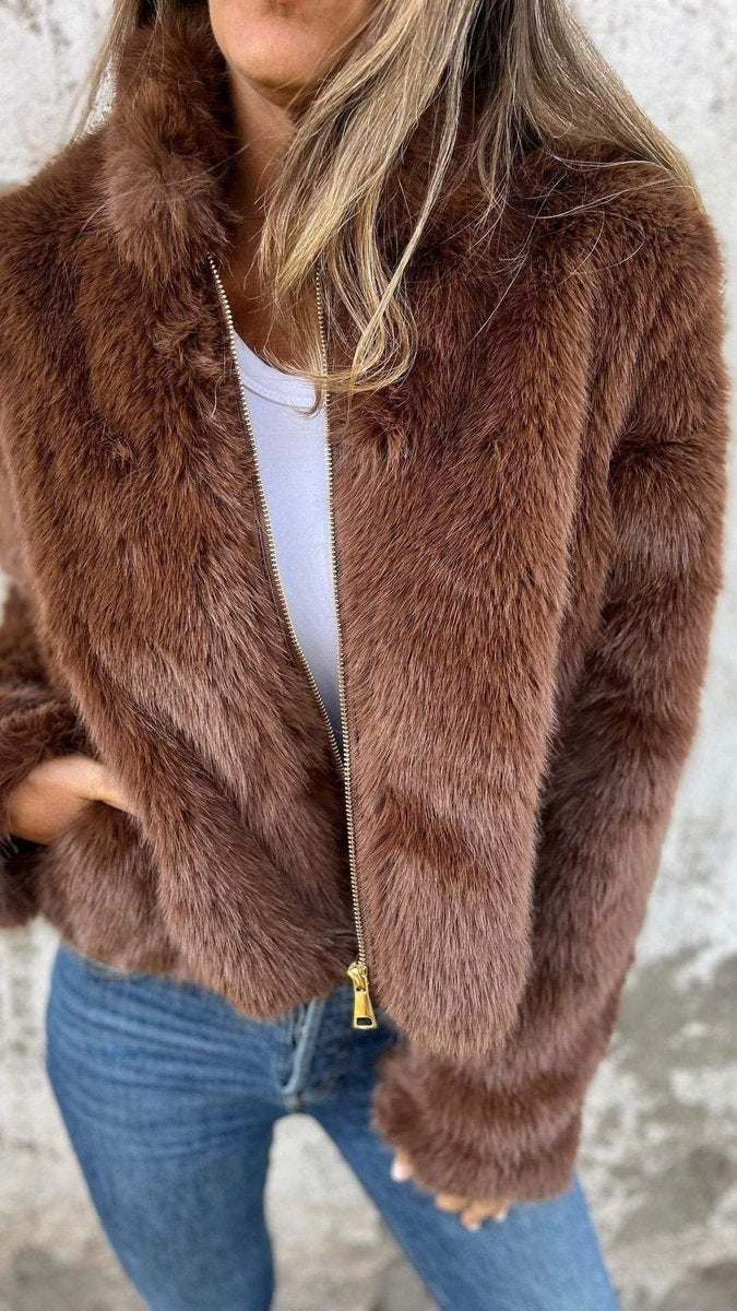 Winifred | Luxe Zip-Up Short Women's Faux Fur Coat for Winter