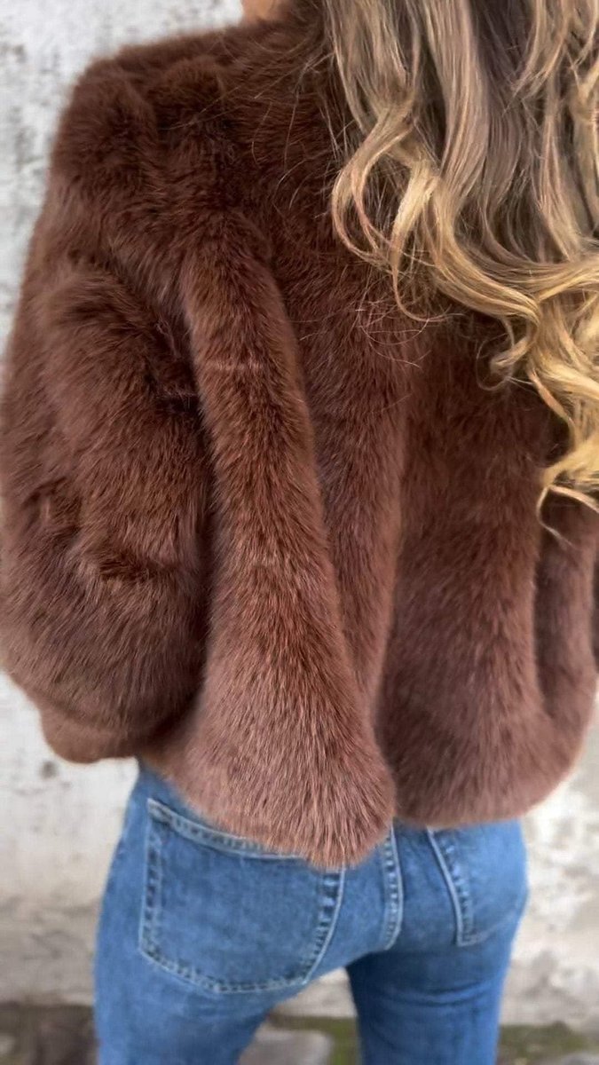 Winifred | Luxe Zip-Up Short Women's Faux Fur Coat for Winter