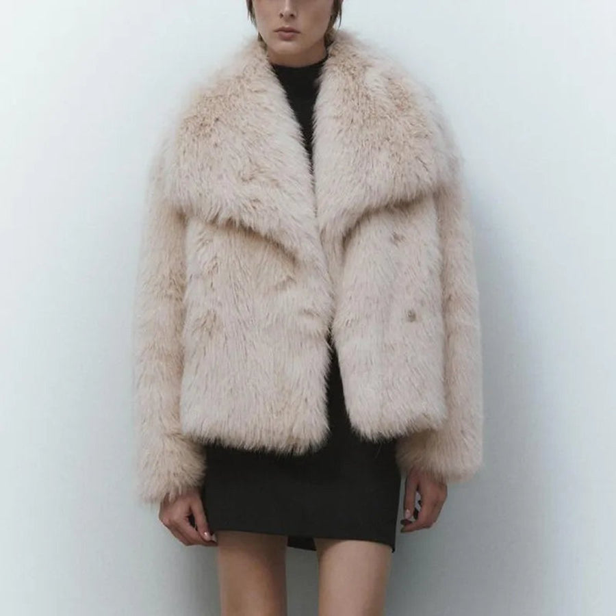 Eleanor | Oversized Large-Lapel Women's Faux Fur Coat for Winter