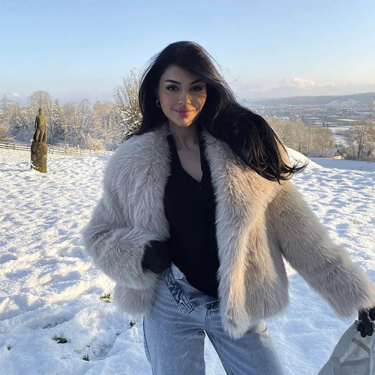 Eleanor | Oversized Large-Lapel Women's Faux Fur Coat for Winter