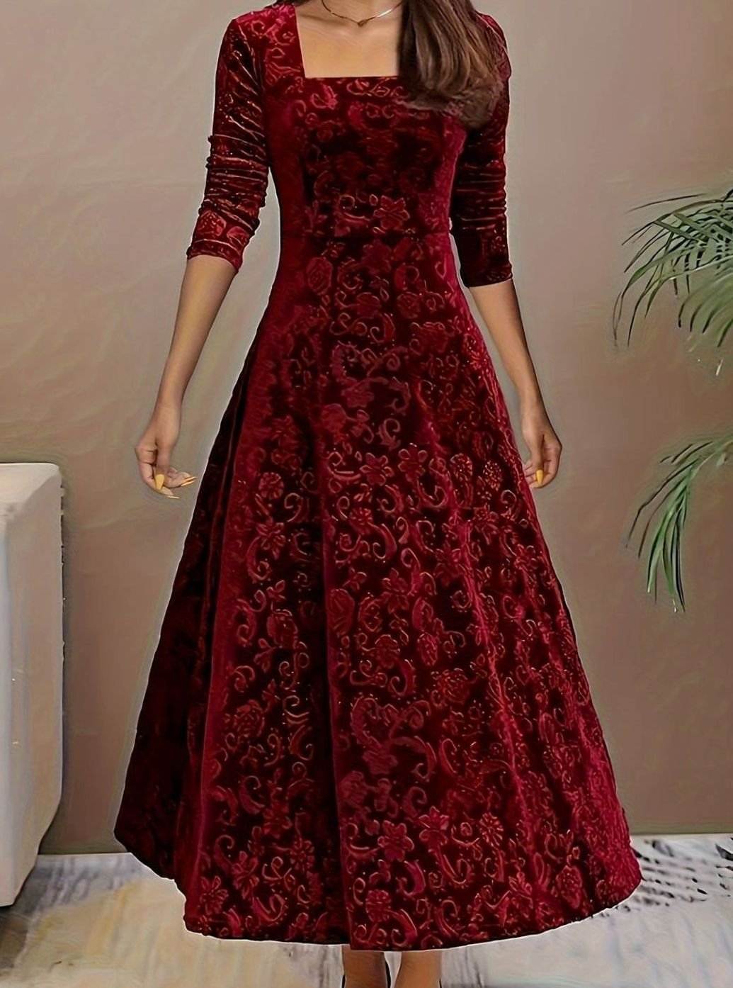 Mia | Embossed Velvet Women's Party Dress